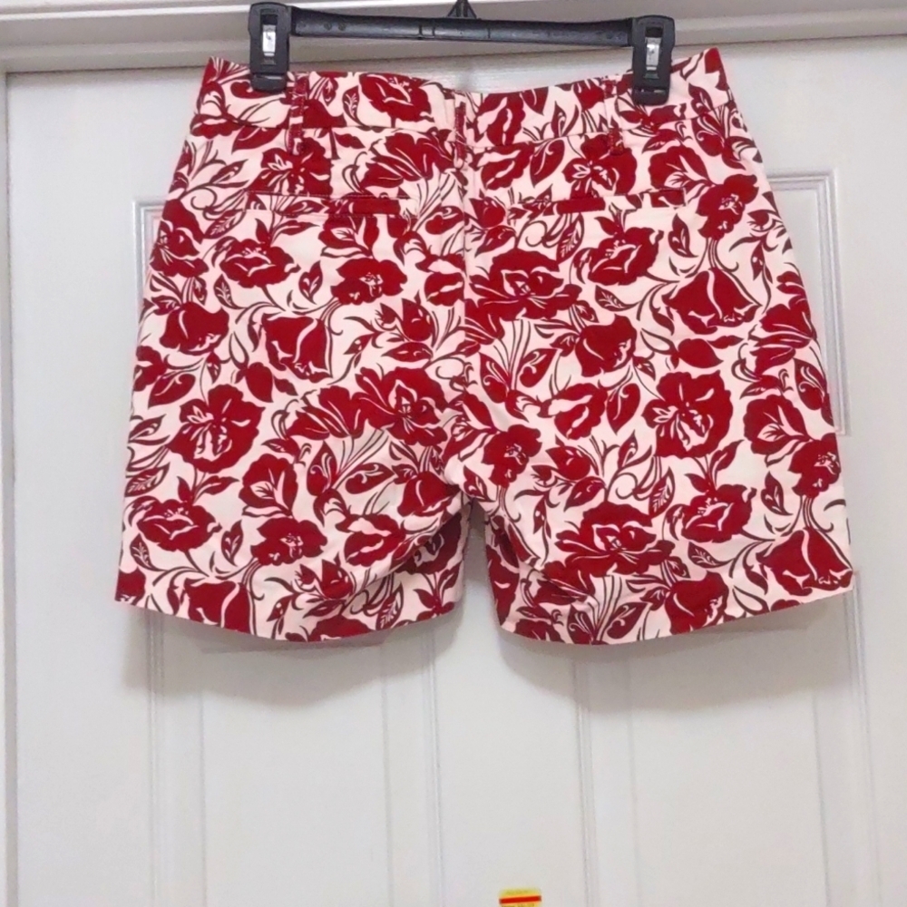 Land's End Floral Shorts Size 4 - Picture 3 of 5